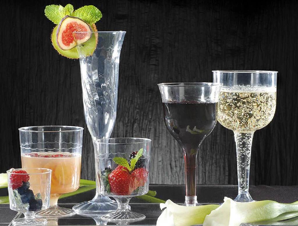 Different Decorating Method of Wine Glasses