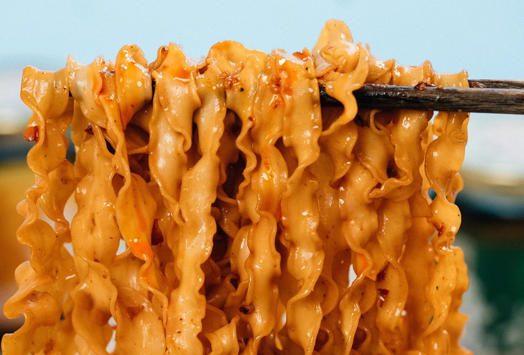 Cooking Hand-Cut Yam Noodles