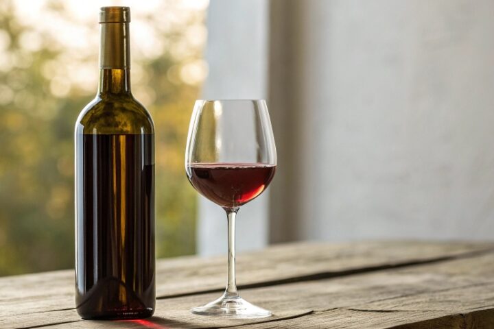 How Many Ounces in a Bottle of Wine? A Comprehensive Guide